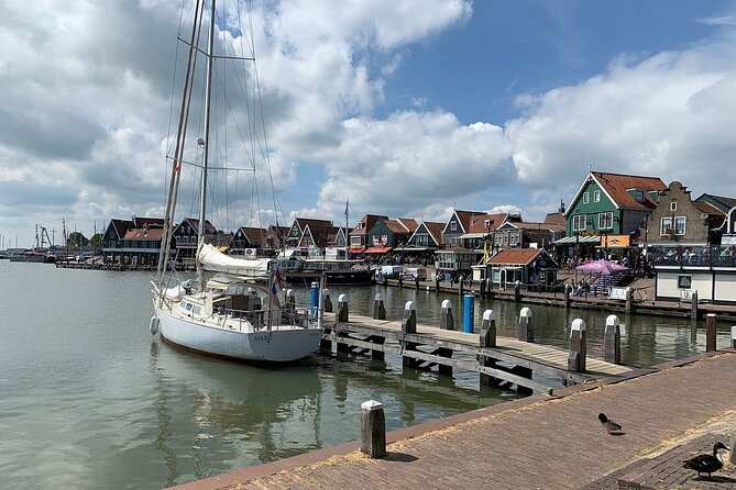 E-Bike PRIVATE tour Countryside of Amsterdam Volendam Marken - Katwoude brings farms into the picture
