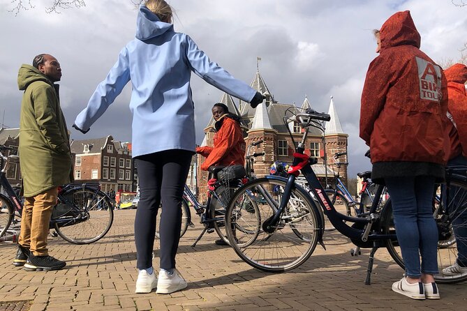 E-Bike Tour, Amsterdam's Highlights and Hidden Gems - Vondelpark gives the final ride some breathing room