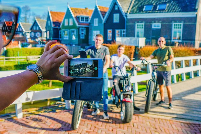 E-fatbike rental Volendam - Countryside of Amsterdam - Edam in one hour: canals, cheese, and quiet lanes