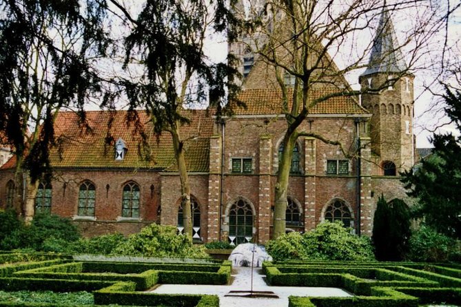 e-Scavenger hunt Delft: Explore the city at your own pace - How the Delft trail works on your phone