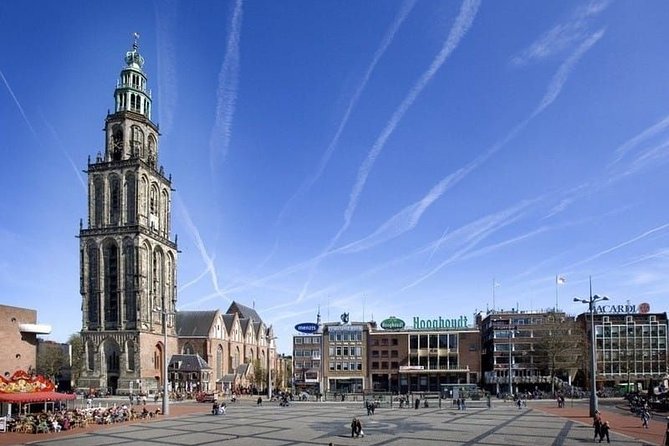 e-Scavenger hunt Groningen: Explore the city at your own pace - Stadhuis, Nieuwe Kerk, and Sint Geertruidsgasthuis