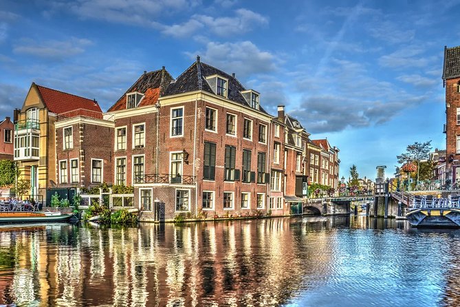 e-Scavenger hunt Leiden: Explore the city at your own pace - How the app and questions affect the experience