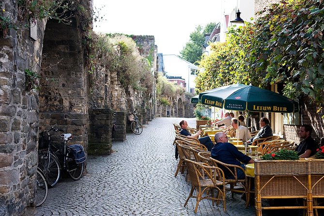 e-Scavenger hunt Maastricht: Explore the city at your own pace - City streets, Central Station, and Dominicanen