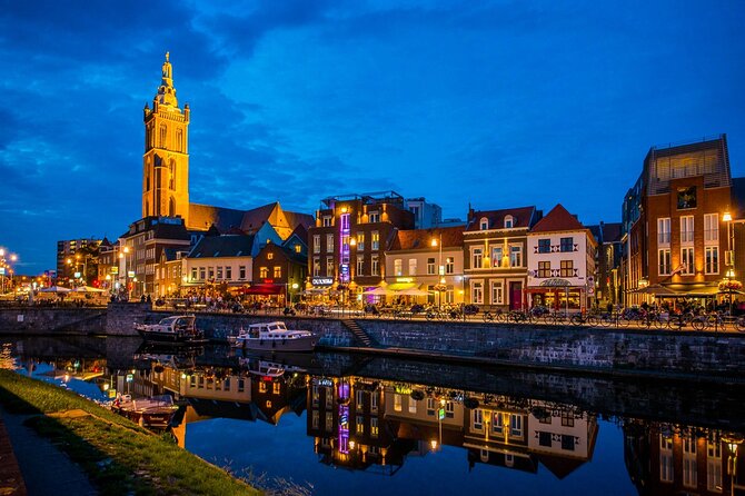 e-Scavenger hunt Roermond: Explore the city at your own pace - The outlet stop adds a useful change of pace