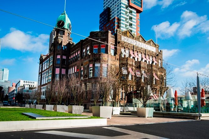 e-Scavenger hunt Rotterdam: Explore the city at your own pace - Price, pace, and who gets good value