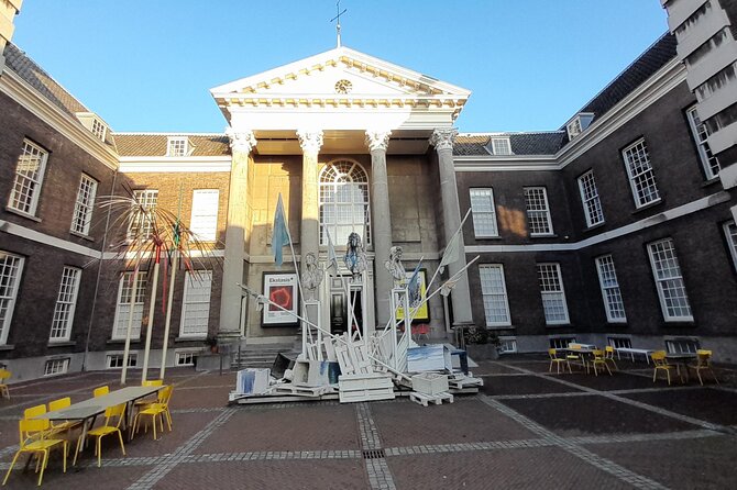 e-Scavenger hunt Schiedam: Explore the city at your own pace - Theater aan de Schie and the city’s present-day life