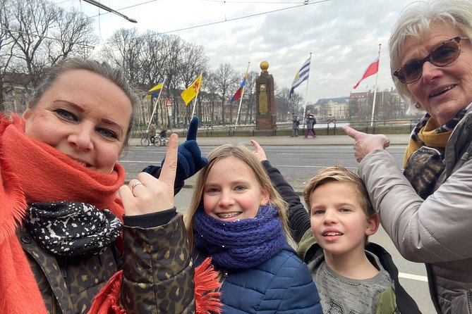 e-Scavenger hunt The Hague: Explore the city at your own pace - The good and the less polished parts