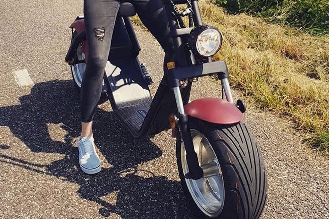 E-scooter rental Volendam - Countryside of Amsterdam - Price, value, and who should book