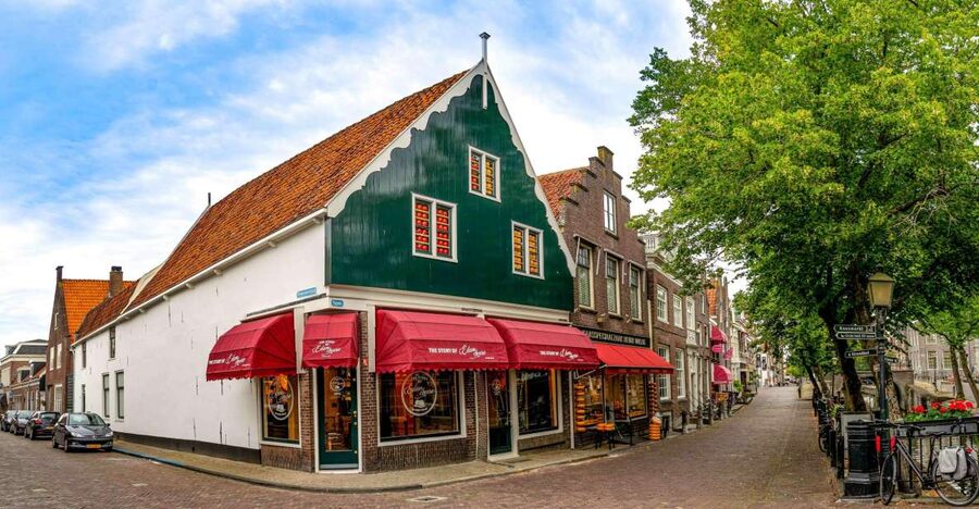 Edam: Edam Cheese Museum Entry Ticket - Starting with Edam’s famous cheese