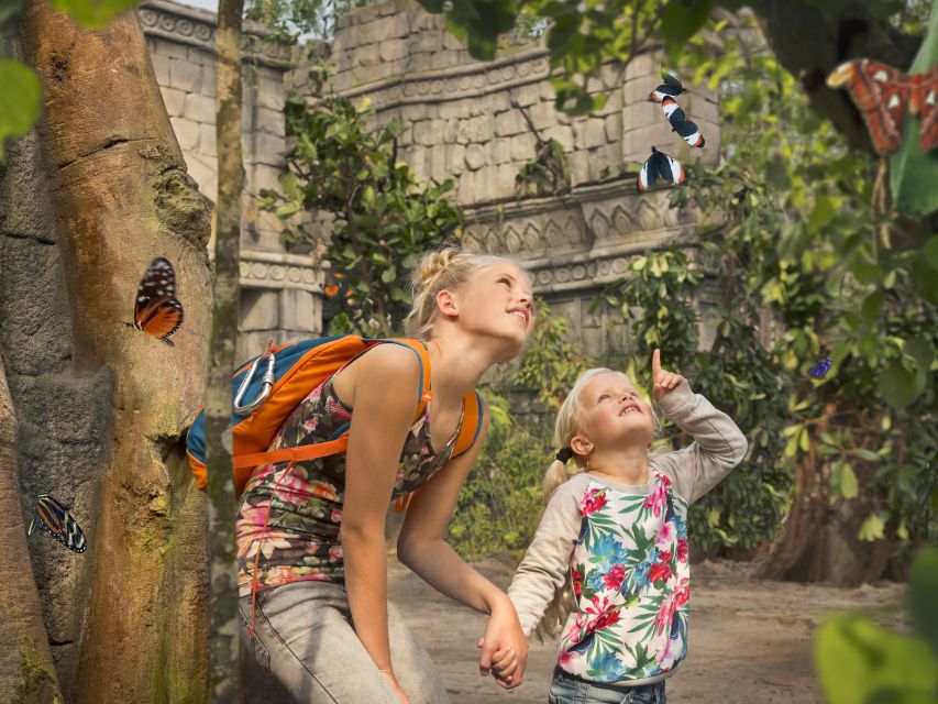 Emmen: Wildlands Adventure Zoo and Rimbula River Boat Ride - Restaurants and breaks during a full day