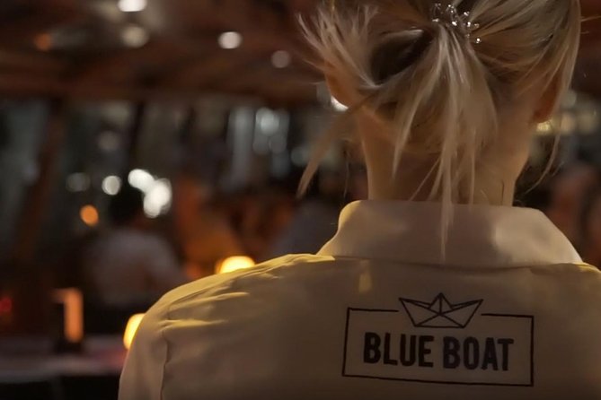 Evening Canal Cruise in Amsterdam with Wine & Cheese Option - Who will enjoy this cruise most?