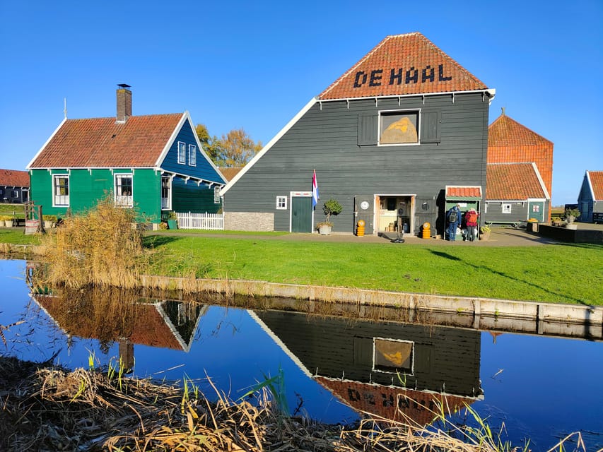 Excursion from Amsterdam to the windmills of Zaanse Schans - Meeting at Amsterdam Central Station