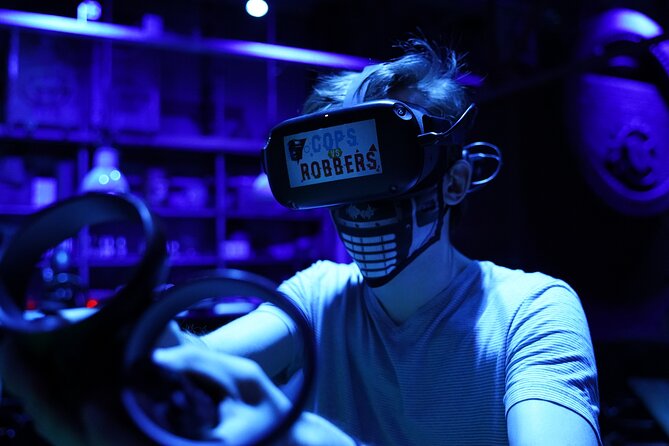 Free Roam VR in Amsterdam – Immerse Yourself in a Virtual World! - Who should book this activity?