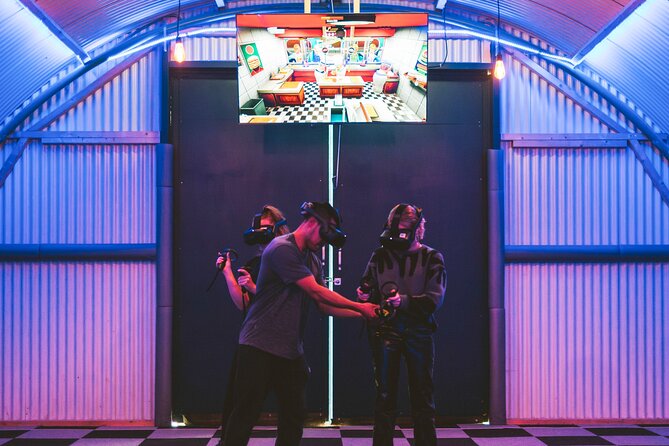 Free Roam VR in Amsterdam – Immerse Yourself in a Virtual World! - What happens during the one-hour session