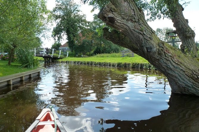 Fresh nose tour with the canoe through the nature near Amsterdam - From Amsterdam streets to Waterland channels
