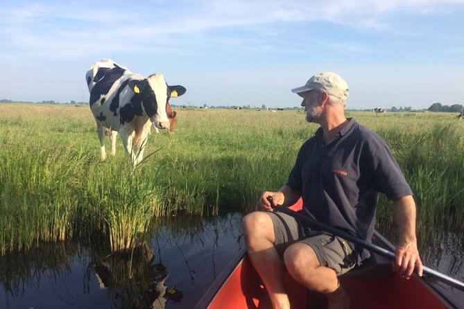 Fresh nose tour with the canoe through the nature near Amsterdam - Waterland, where the city fades quickly