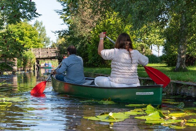 Fresh nose tour with the canoe through the nature near Amsterdam - A drink, a snack, and a pause on the water