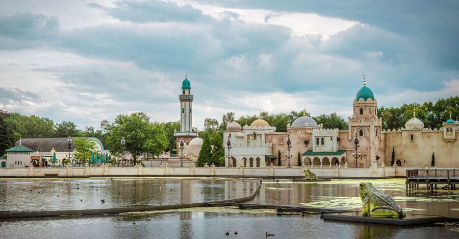 From Amsterdam: Day Trip to Efteling Theme Park with Ticket - Entering Efteling with the ticket included