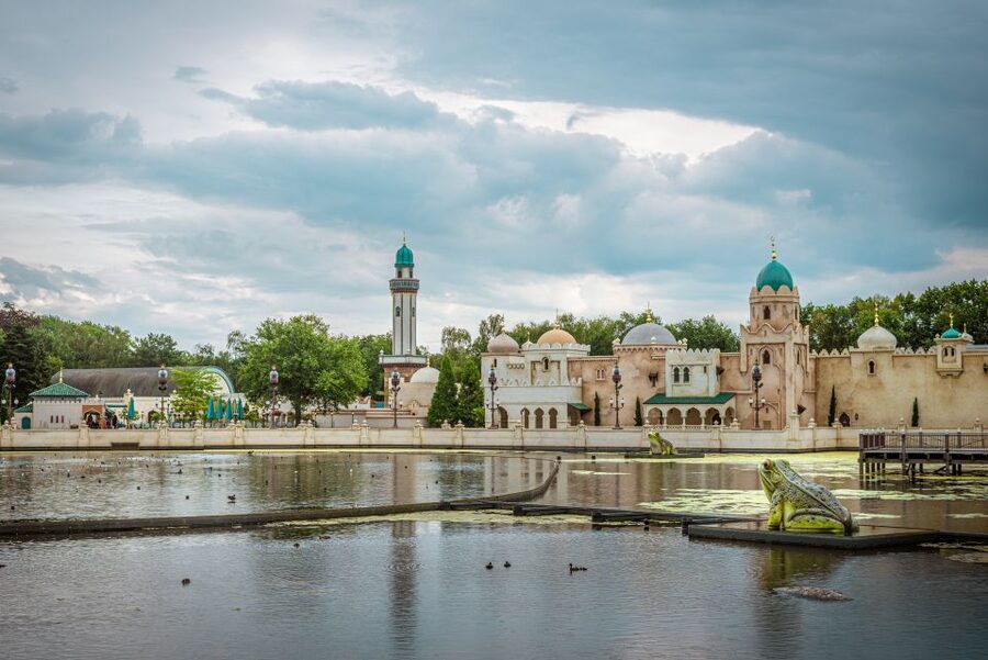 From Amsterdam: Day Trip to Efteling Theme Park with Ticket - Booking details worth checking