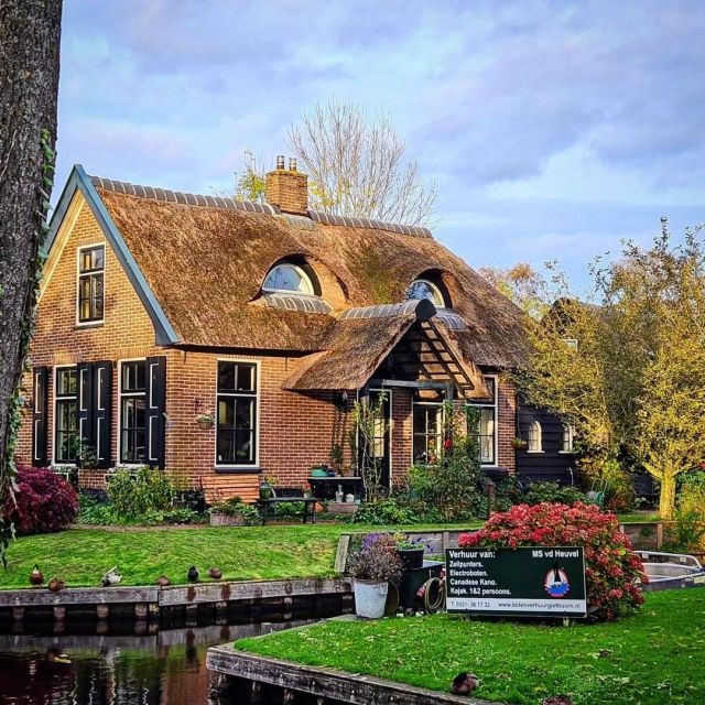 From Amsterdam: Giethoorn & Zaanse Schans Tour w/ Small Boat - Quick reasons to book