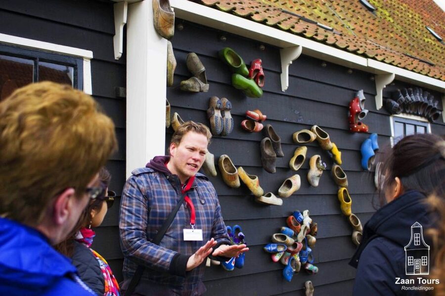 From Amsterdam: Keukenhof and Zaanse Schans Small Group Tour - Comfort, access, and what to pack