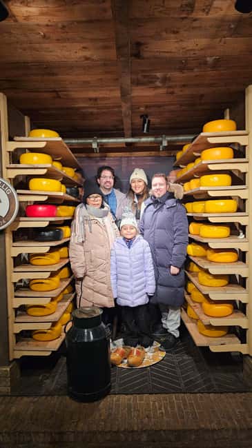 From Amsterdam, Private tour in Tesla, Windmills & Volendam. - Key points to know before booking