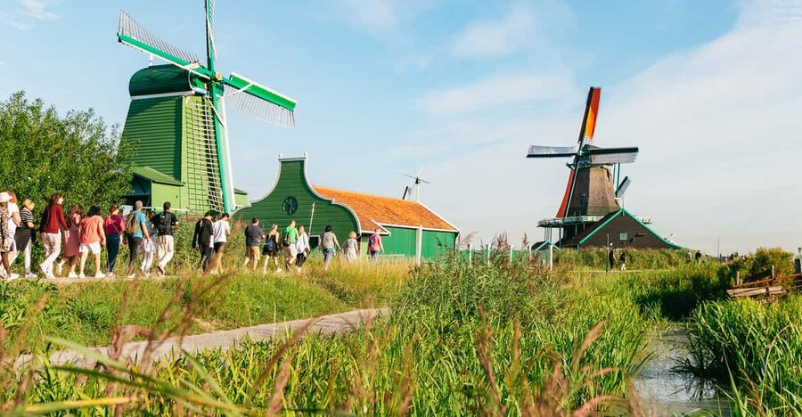 From Amsterdam: Zaanse Schans, Edam, & Marken Full-Day Trip - Zaanse Schans and the first windmill views