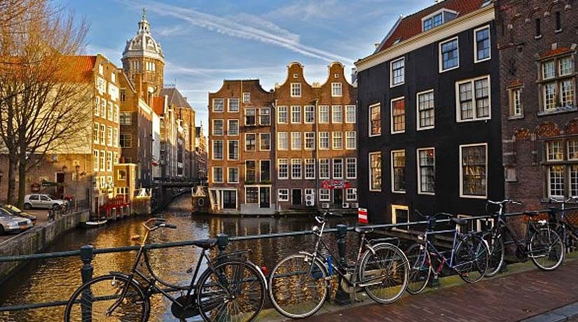 From Brussels: Day Trip to Amsterdam with Canal Boat Cruise - Why this Brussels to Amsterdam day trip works