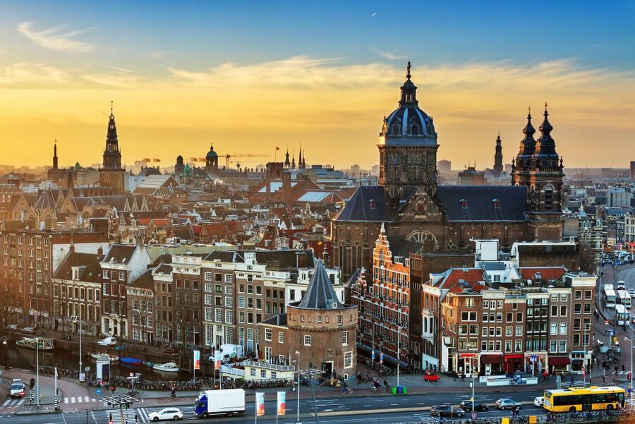 From Brussels: Day Trip to Amsterdam with Canal Boat Cruise - Seeing Amsterdam from the canals