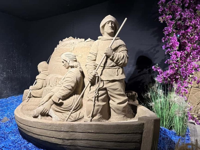 Garderen: Sandsculpture Exhibition Entry Ticket - Daily life beside famous landmarks
