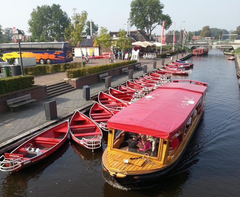 Giethoorn: Canal cruise Giethoorn village and lake - Who Will Enjoy This Giethoorn Cruise Most?