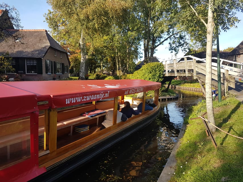 Giethoorn: Canal cruise Giethoorn village and lake - Practical Tips Before You Board