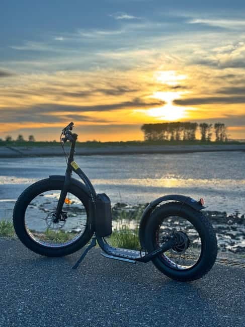 Goes: Explore Zeeland on our Electric Steps with GPS route - The Oosterschelde and the open Zeeland scenery