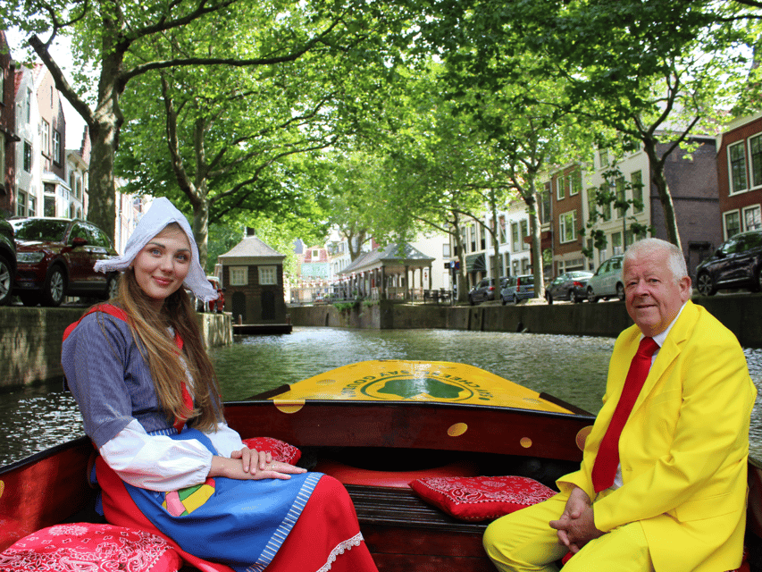Gouda: Open Boat City Canal Cruise - Boarding at Kleiwegplein and getting settled
