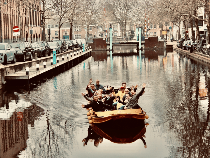 Gouda: Open Boat City Canal Cruise - The skipper makes the difference