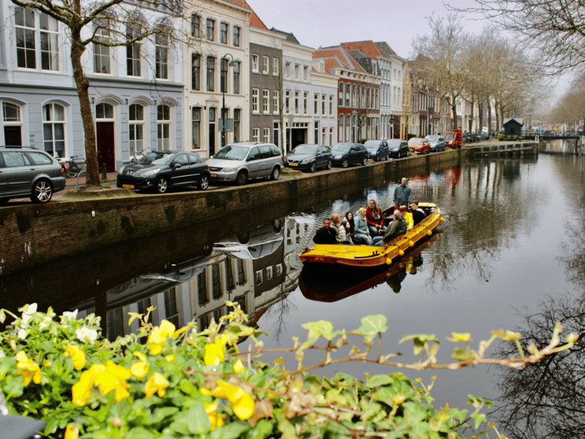 Gouda: Open Boat City Canal Cruise - Who will enjoy this Gouda cruise most?