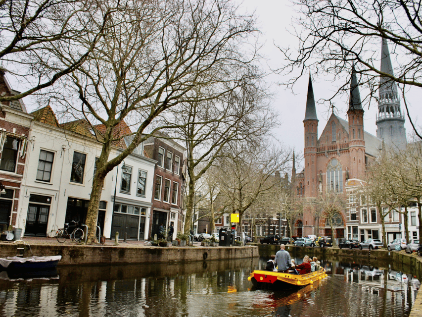 Gouda: Open Boat City Canal Cruise - Should you book Bootje Kaas Gouda?
