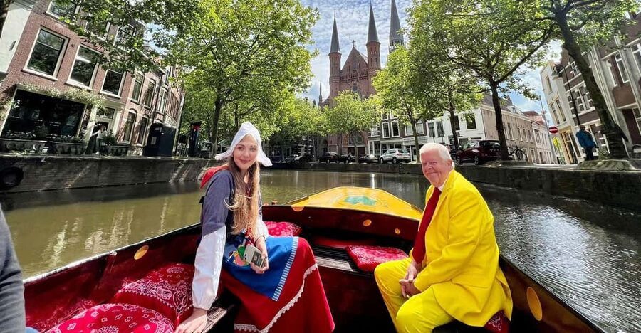 Gouda: Open Boat City Canal Cruise - Following the old north-south canal route