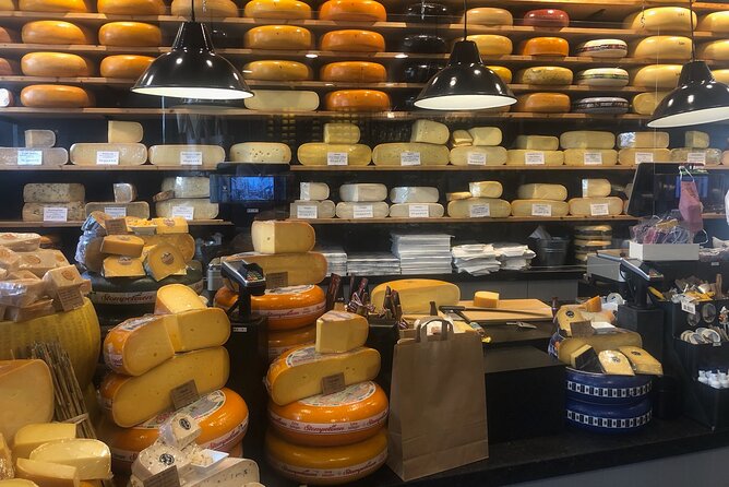 Gouda, Witches & Cheese - Private Day Tour - Gouda’s old center, cheese scales, and sweet waffles