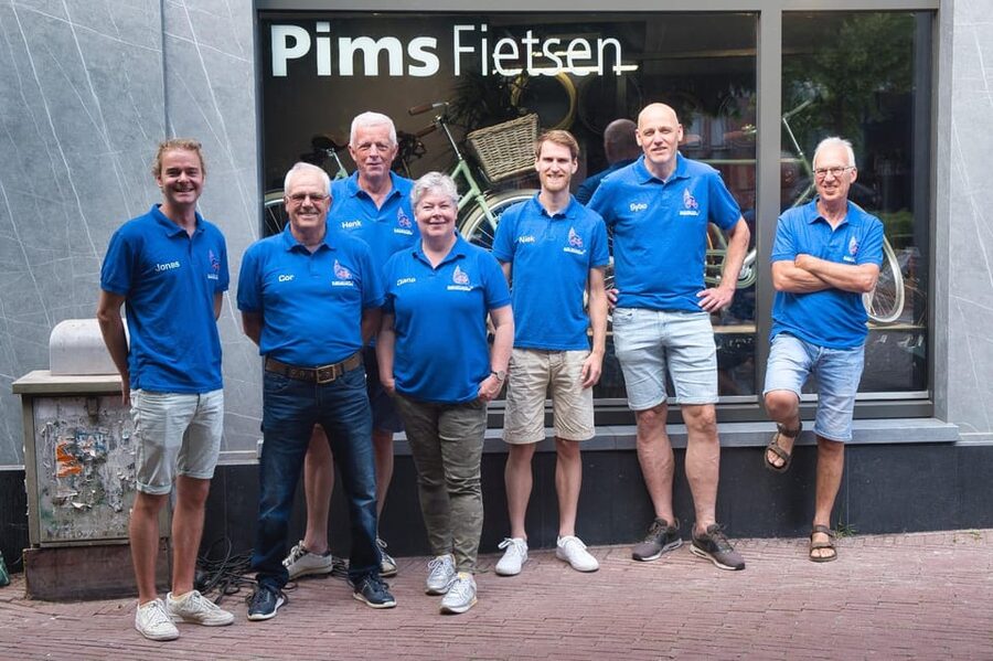 Groningen: City Highlights Bike Tour - University of Groningen and the student-city character