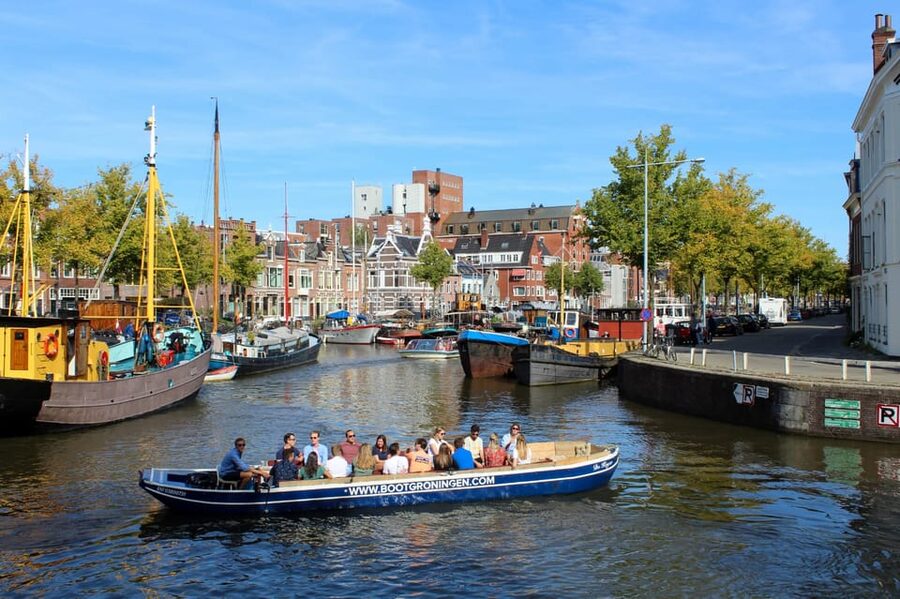Groningen: Evening Cheese and Wine cruise - Weather, comfort, and the rain policy