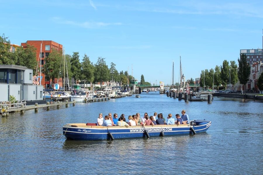 Groningen: Open Boat City Canal Cruise - Unlimited drinks and the $27 value