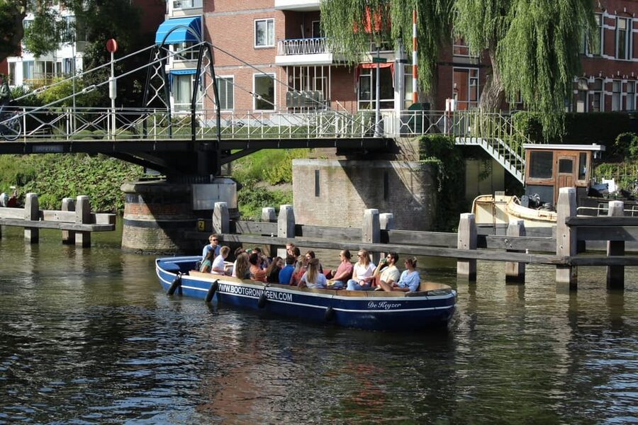 Groningen: Open Boat City Canal Cruise - Warehouses along Hoge and Lage der A