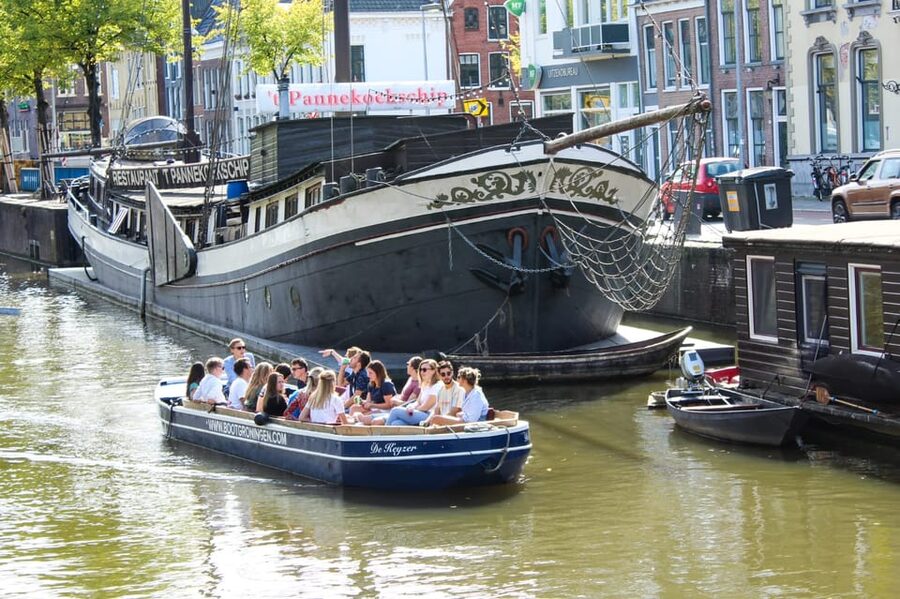Groningen: Open Boat City Canal Cruise - The AA-church from water level