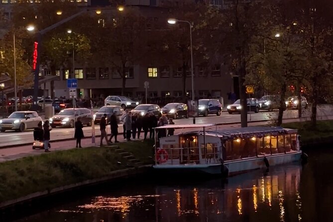 Groningen: Terrace Boat Experience with a Cozy Bar: 1.5 Hours - Central Station from the canal