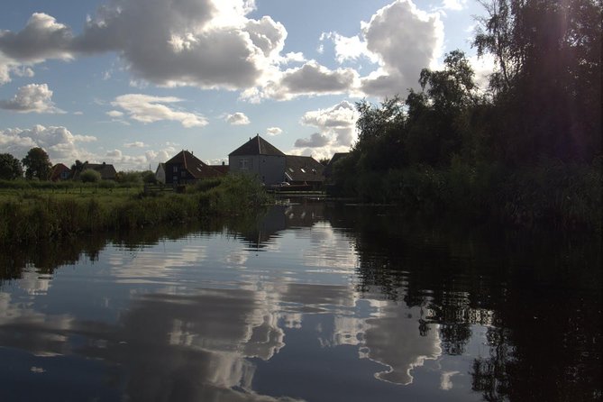 Guided Canoe Adventure with Picnic Lunch in Waterland from Amsterdam - Practical details that affect your choice