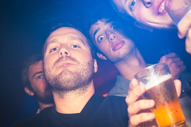 Guided Private Bar Tour in Amsterdam City Center - What the guide adds