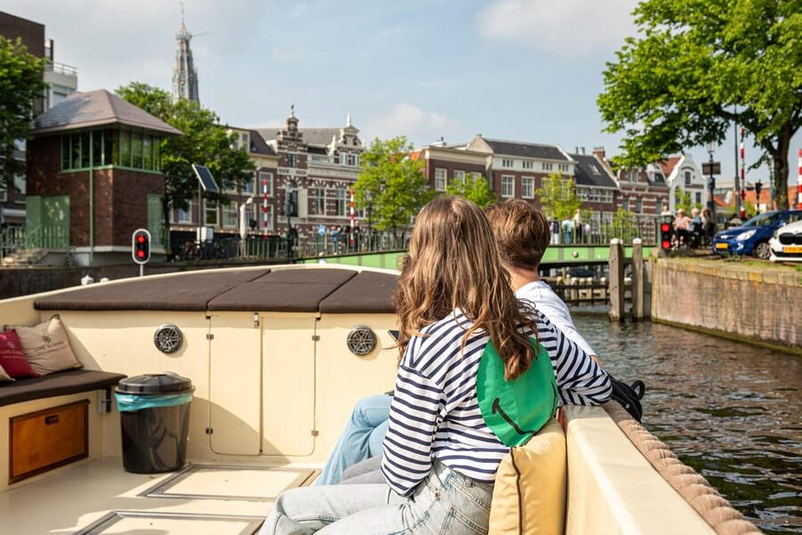 Haarlem: De Adriaan Windmill Tour + Open Canal Cruise - Boarding the electric sloop at the same spot