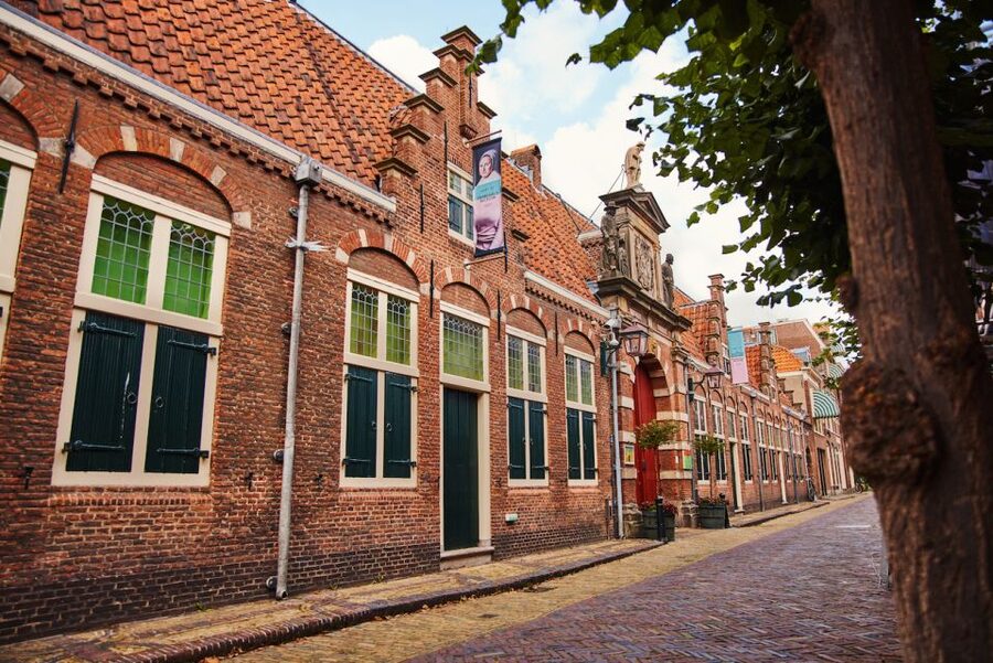 Haarlem: Frans Hals Museum Entrance Ticket with Audio Guide - What to expect from the audio guide
