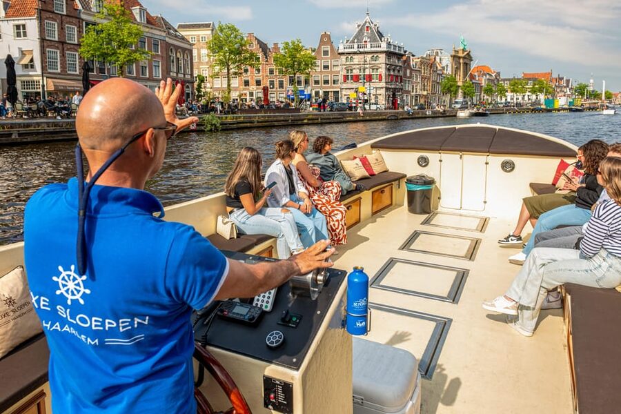 Haarlem: Guided Highlights Canal Cruise on Open Boat - Following the Spaarne from the windmill